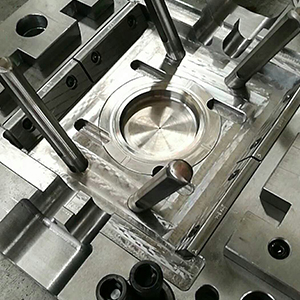 精密模具