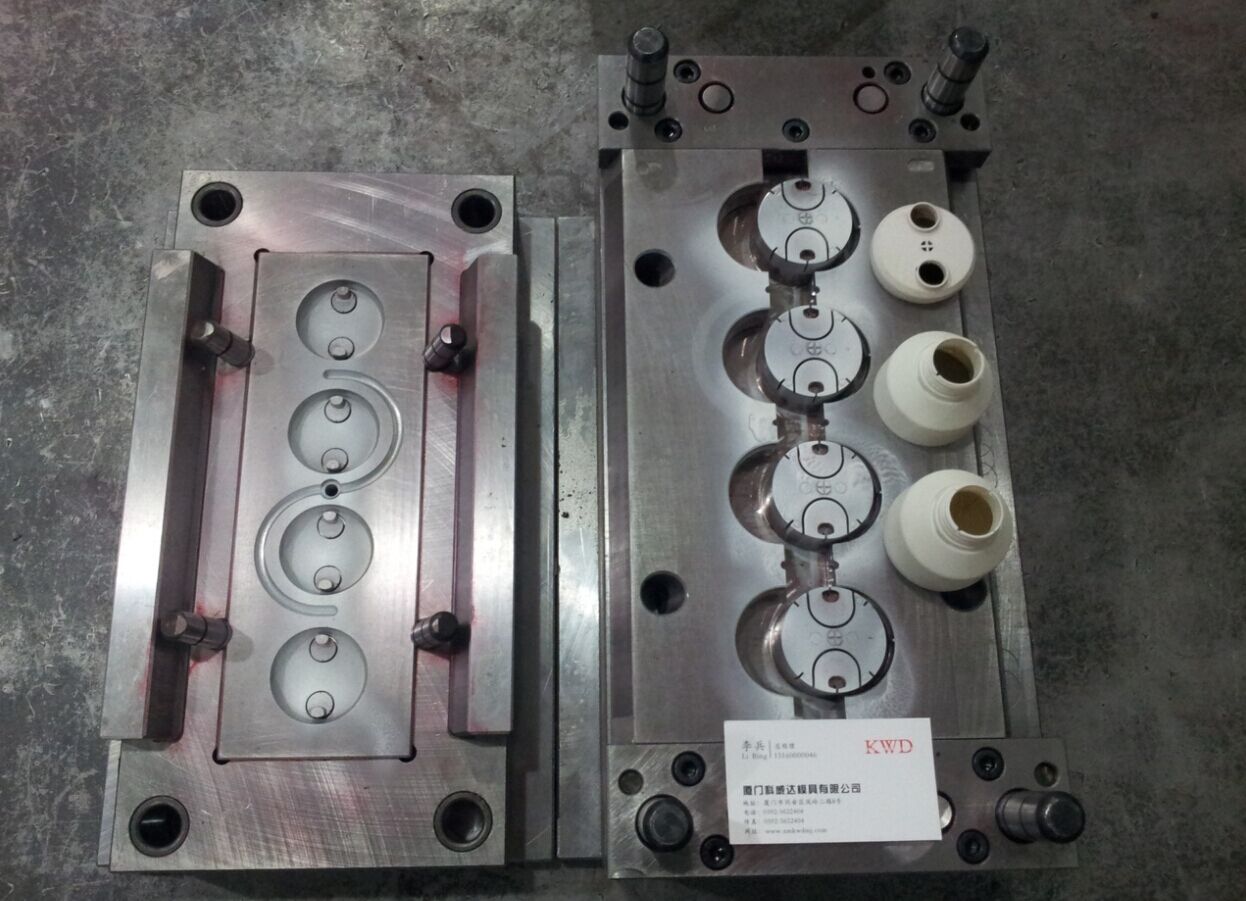 醫(yī)用產(chǎn)品模具2